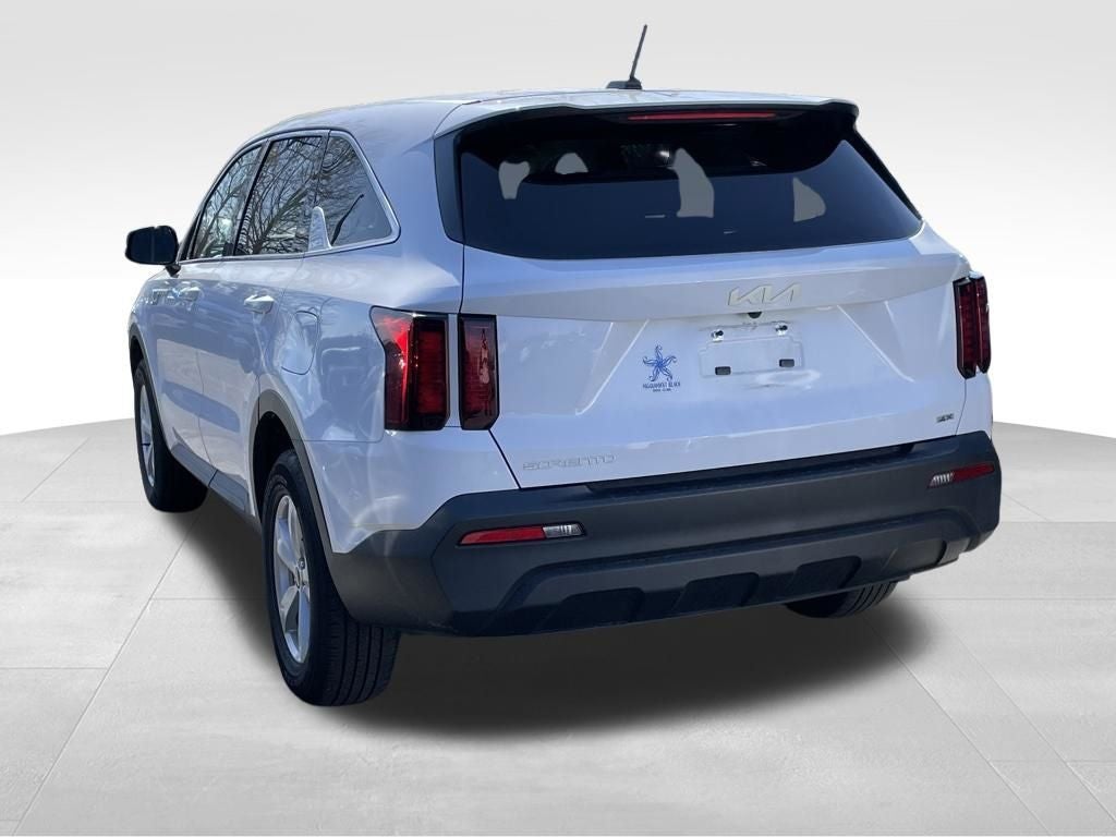2023 Kia Sorento LX