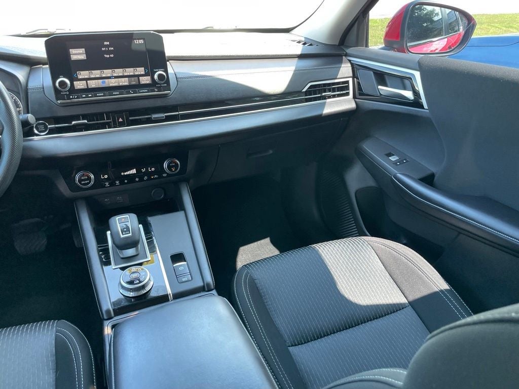 2024 Mitsubishi Outlander ES