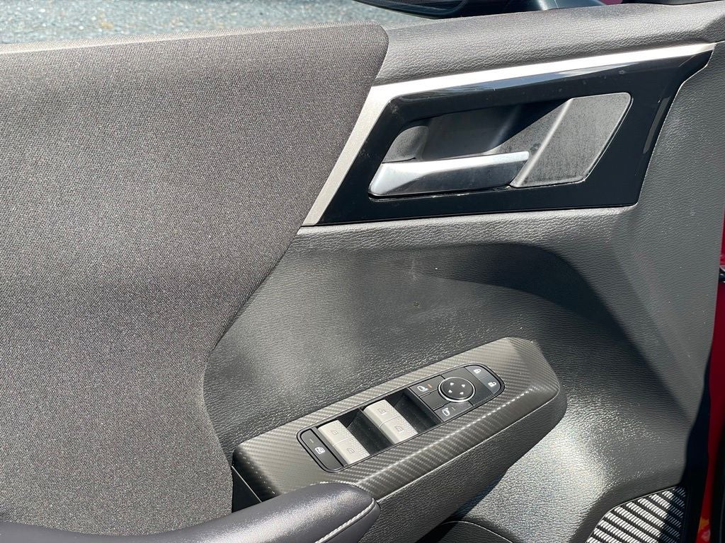 2024 Mitsubishi Outlander ES