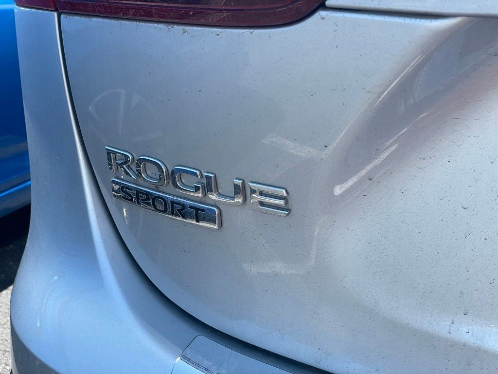 2022 Nissan Rogue Sport SV