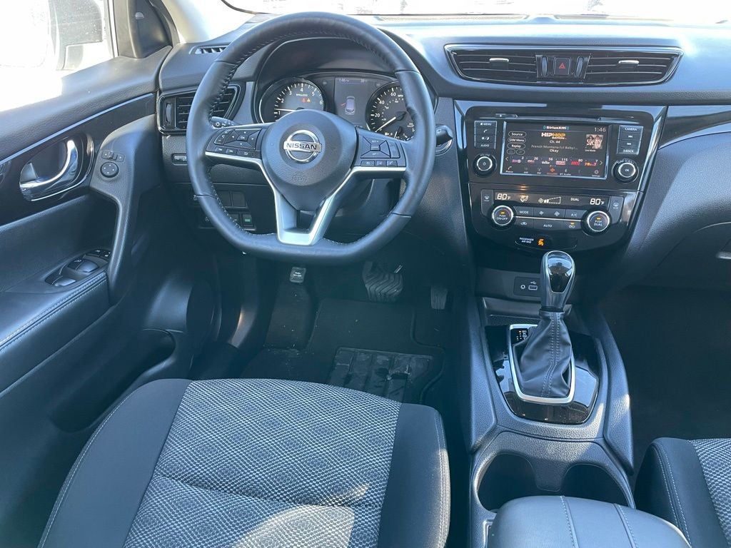 2022 Nissan Rogue Sport SV