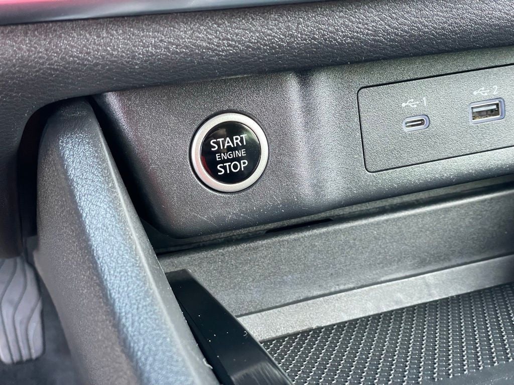 2023 Nissan Rogue SV Midnight Editon & Premium Package