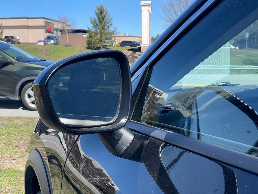 2023 Nissan Rogue SV premium