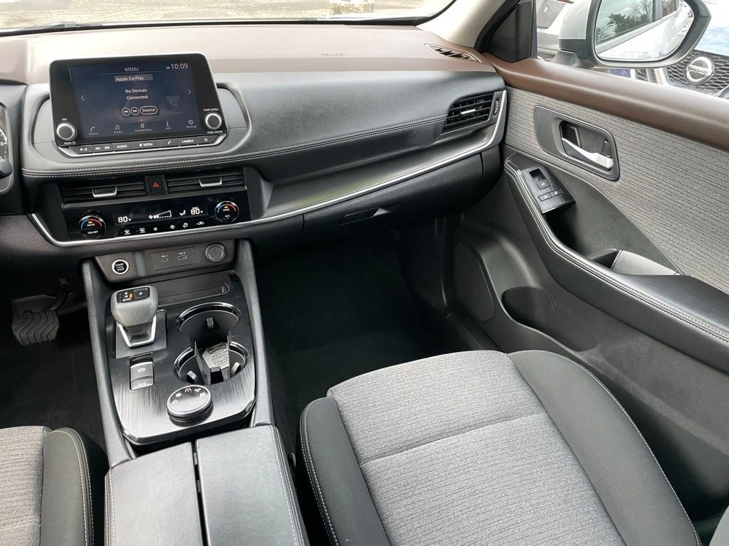 2023 Nissan Rogue SV Cloth Seating