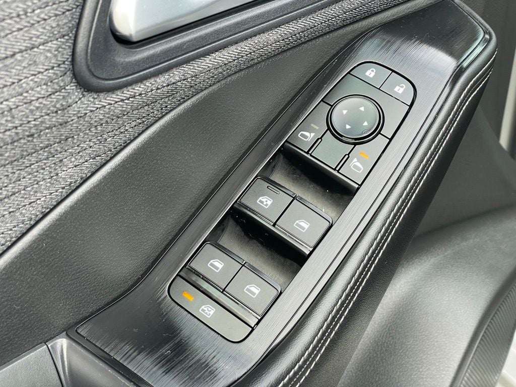 2023 Nissan Rogue SV Cloth Seating