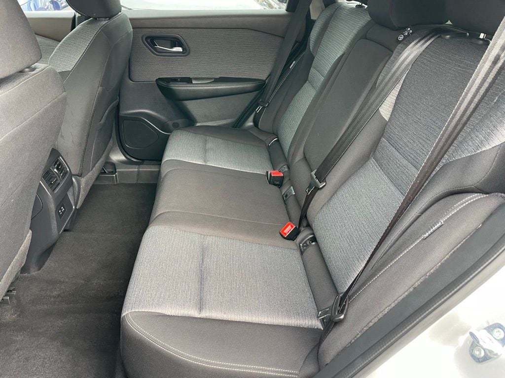 2023 Nissan Rogue SV Cloth Seating