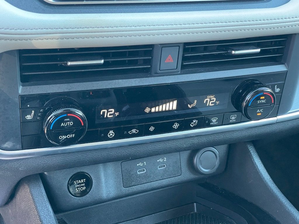 2025 Nissan Rogue SV