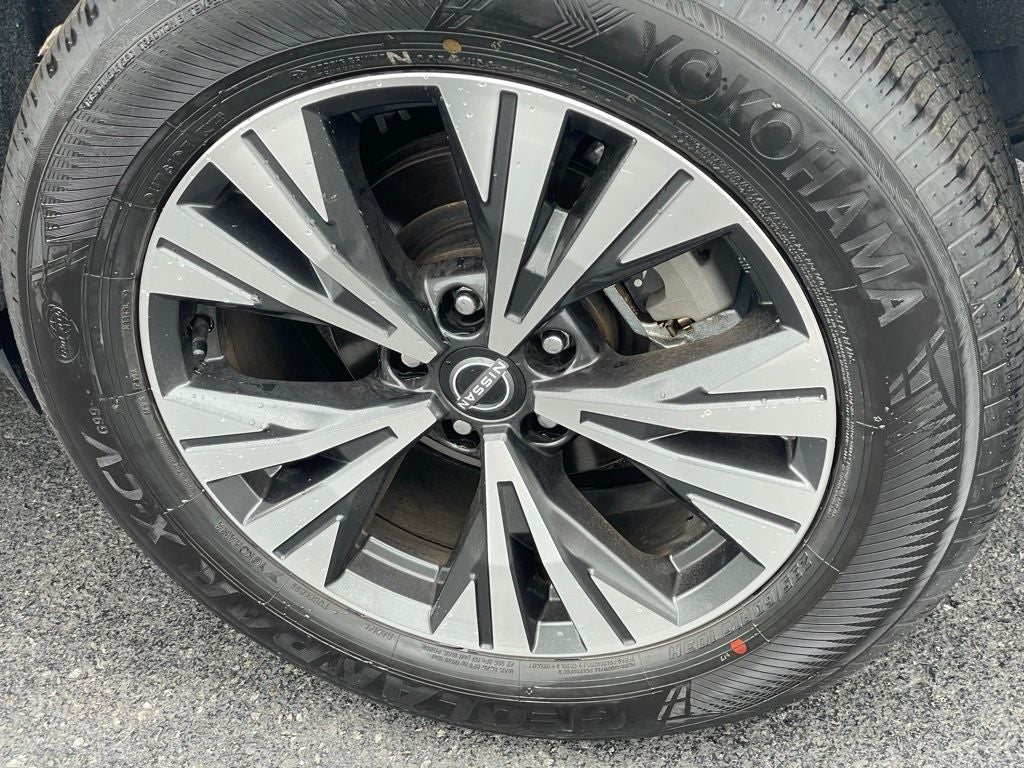 2023 Nissan Rogue SV Cloth Seating