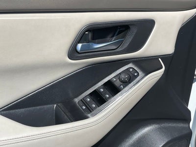 2024 Nissan Rogue SV Cloth Seating