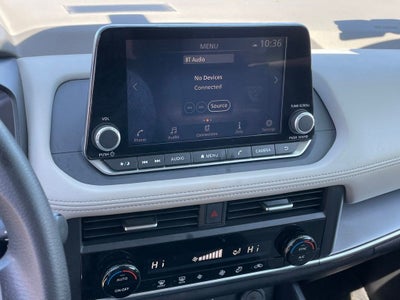 2024 Nissan Rogue SV Cloth Seating