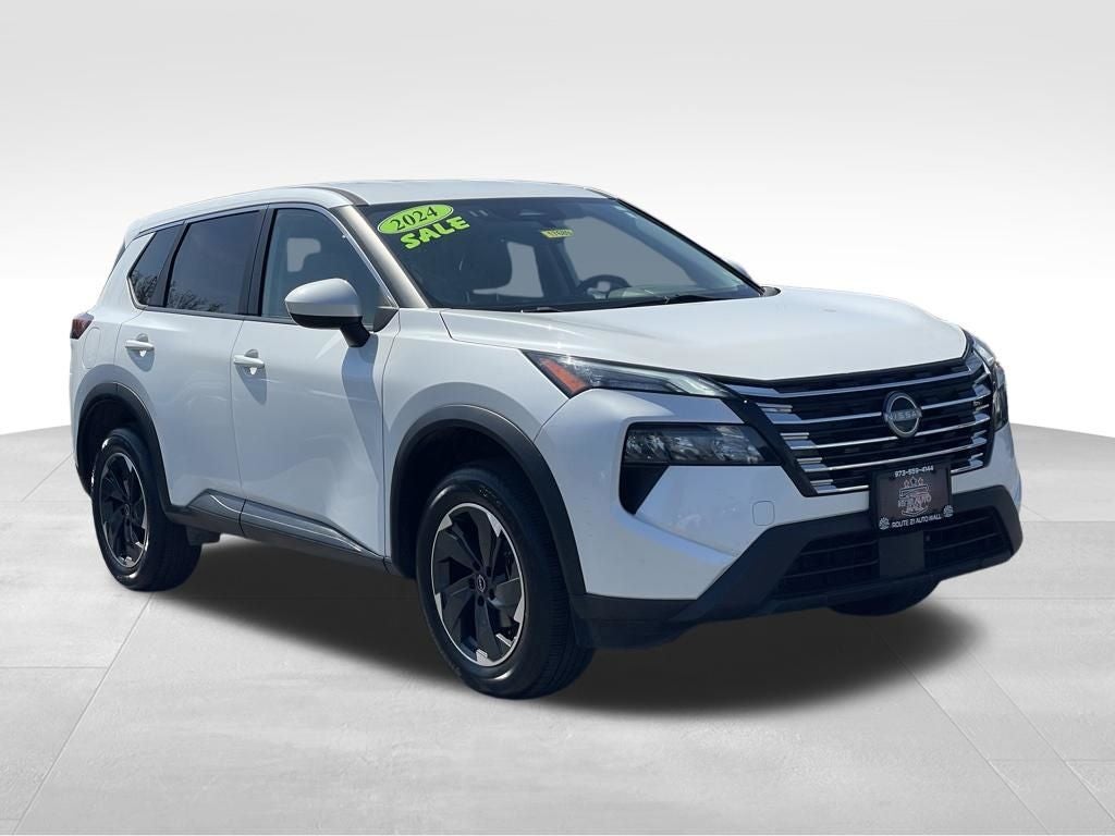 2024 Nissan Rogue SV Cloth Seating
