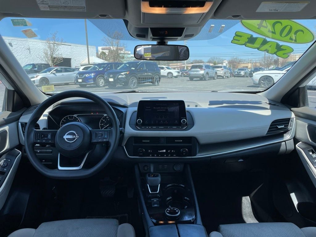 2024 Nissan Rogue SV Cloth Seating