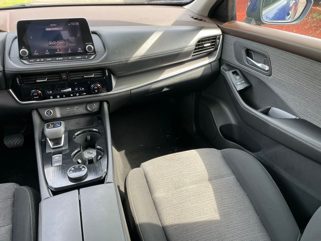 2023 Nissan Rogue SV Cloth Seating