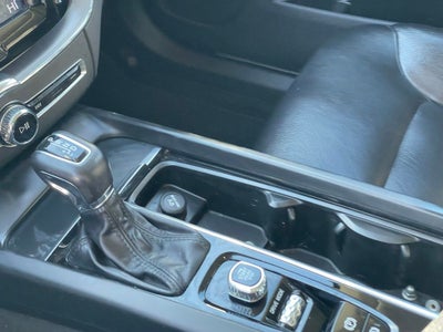 2020 Volvo XC60 T5 Momentum