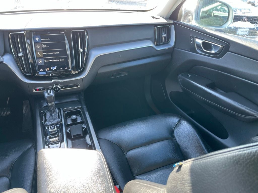 2020 Volvo XC60 T5 Momentum
